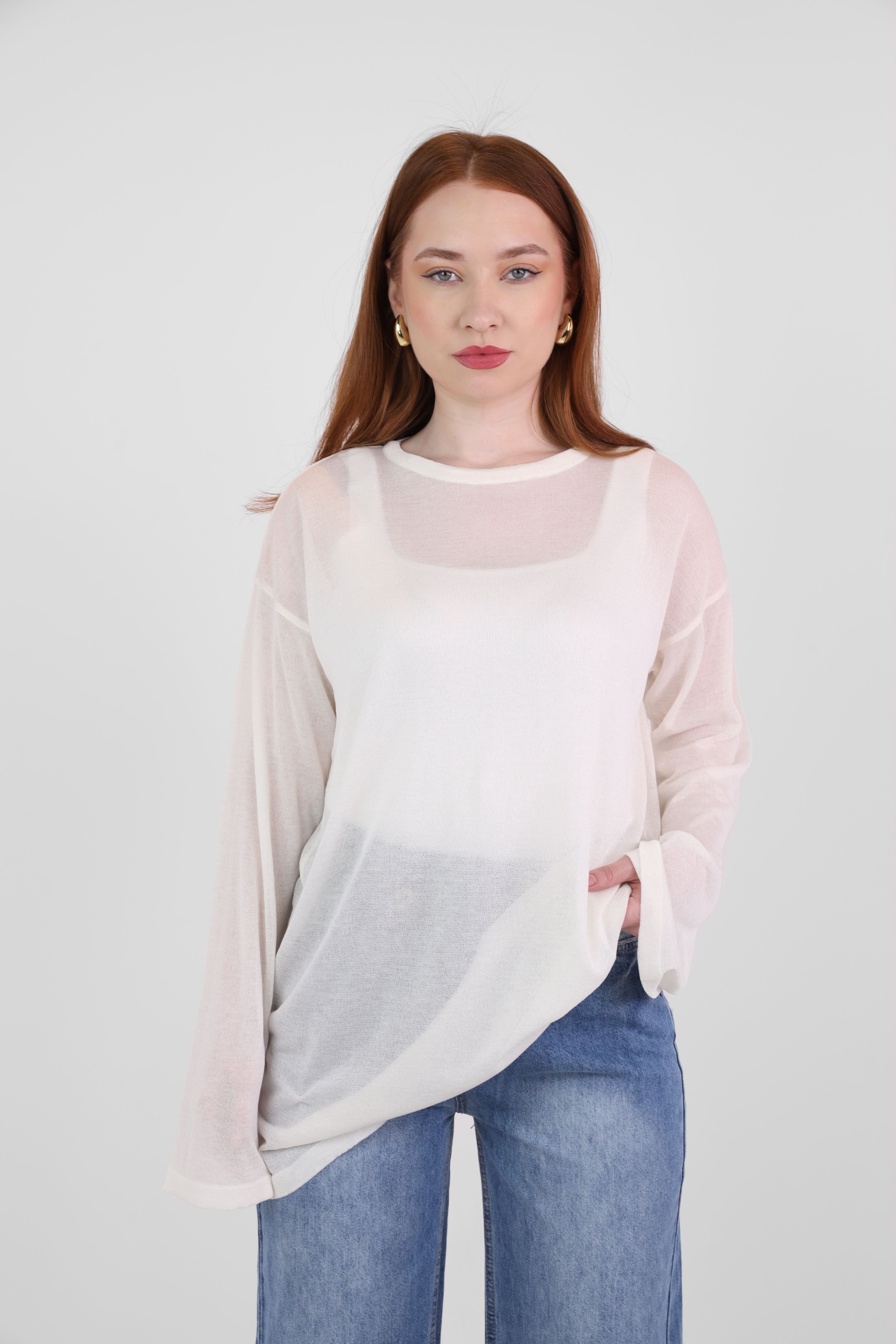 Shiny chiffon blouse with long sleeves
