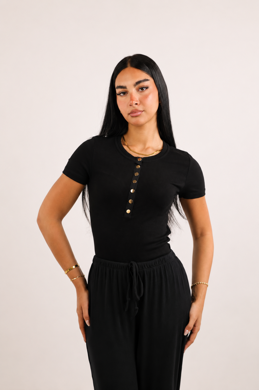 Button-down chest T-shirt