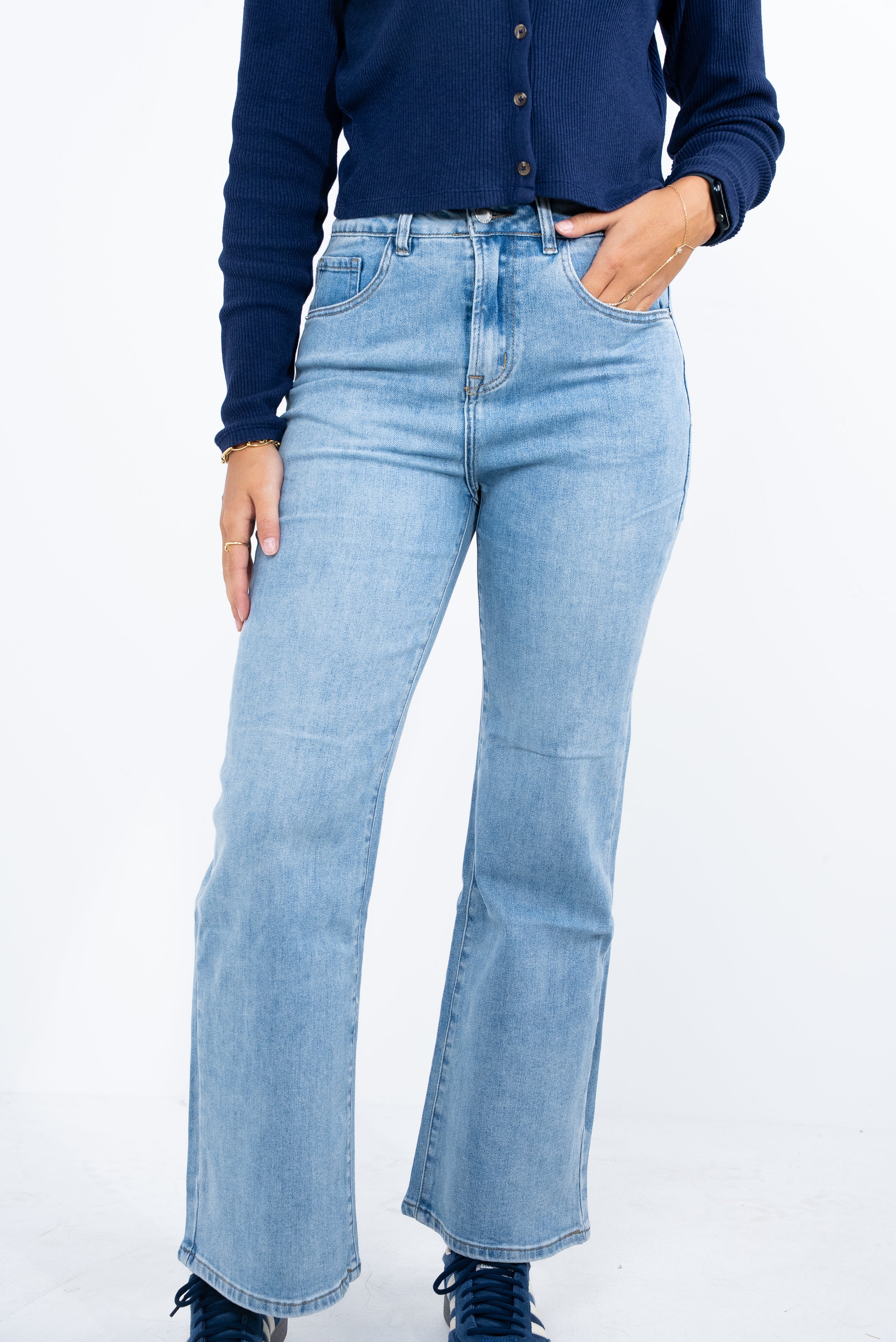 Midwest light blue straight-leg Lycra jeans