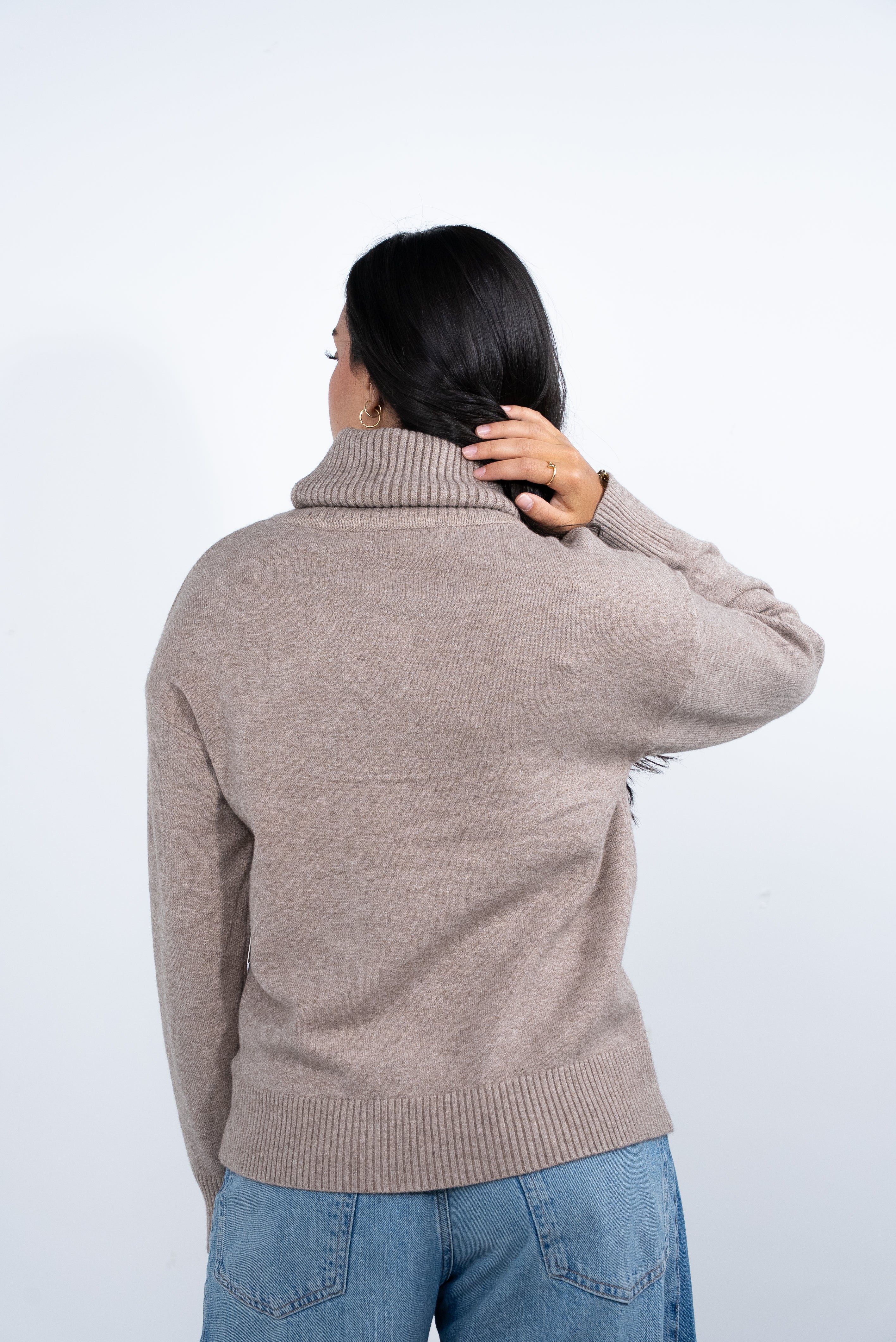 High neck wool blouse