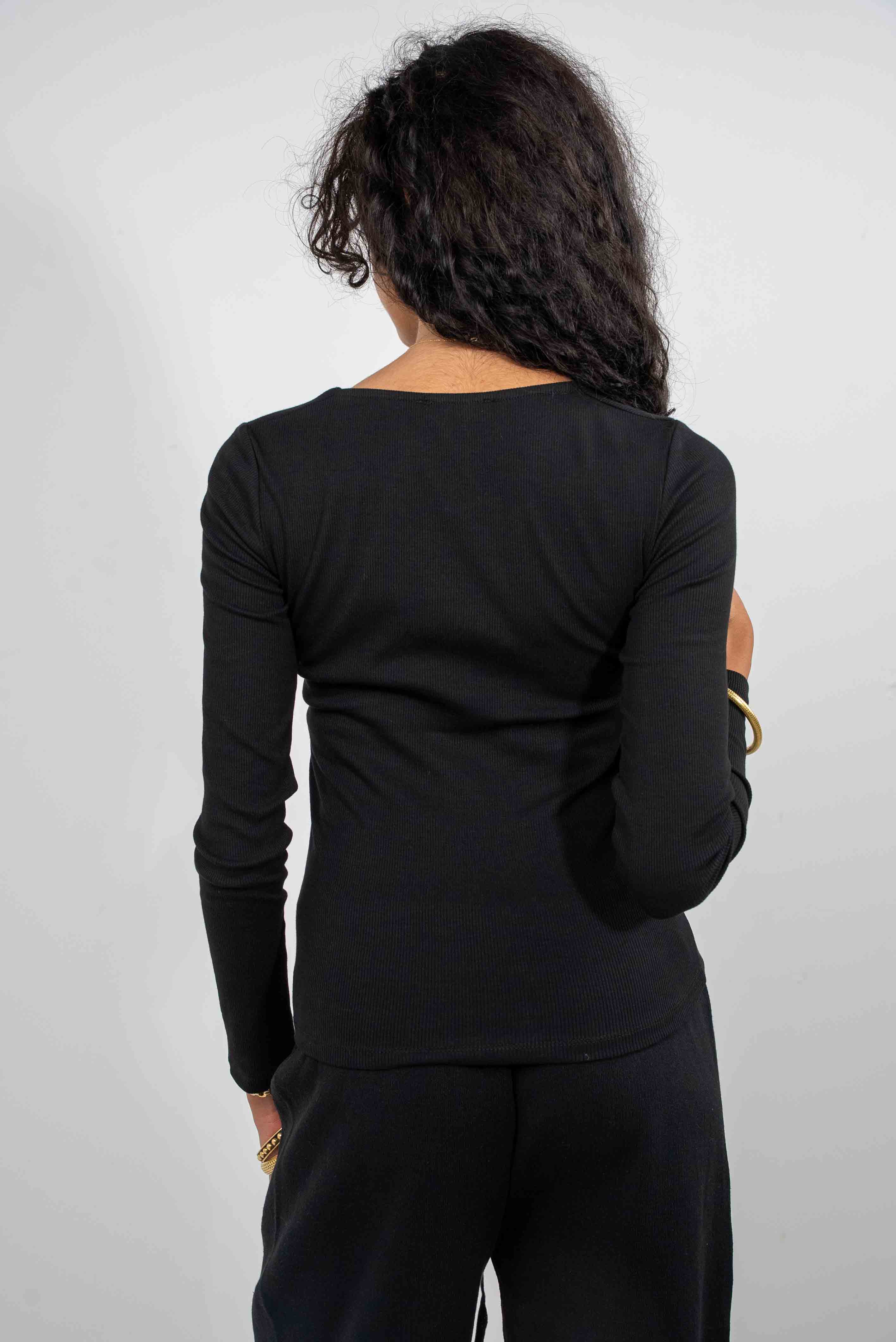 Chic Essential Blouse