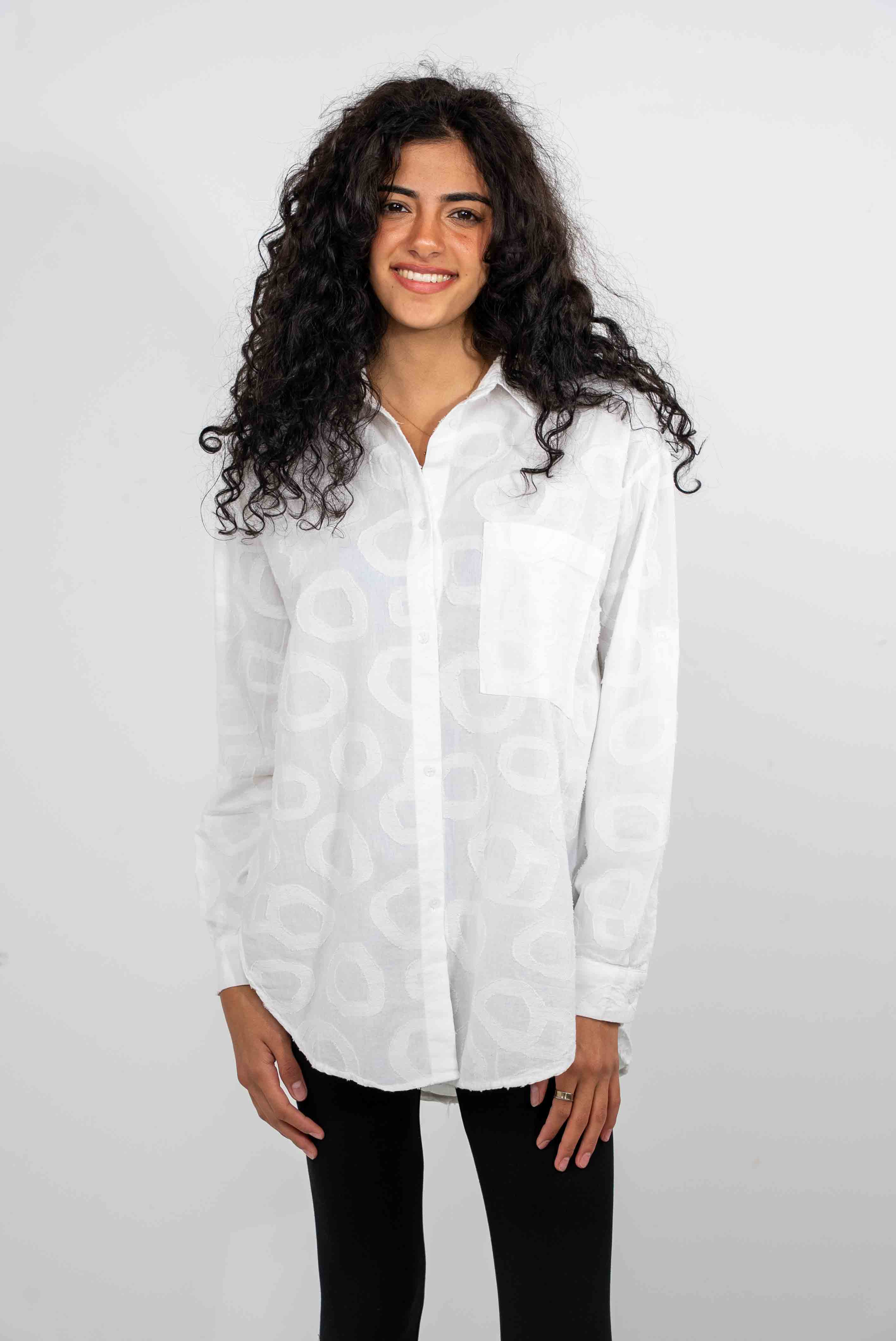 Oversized white shirt with raised rose embroidery