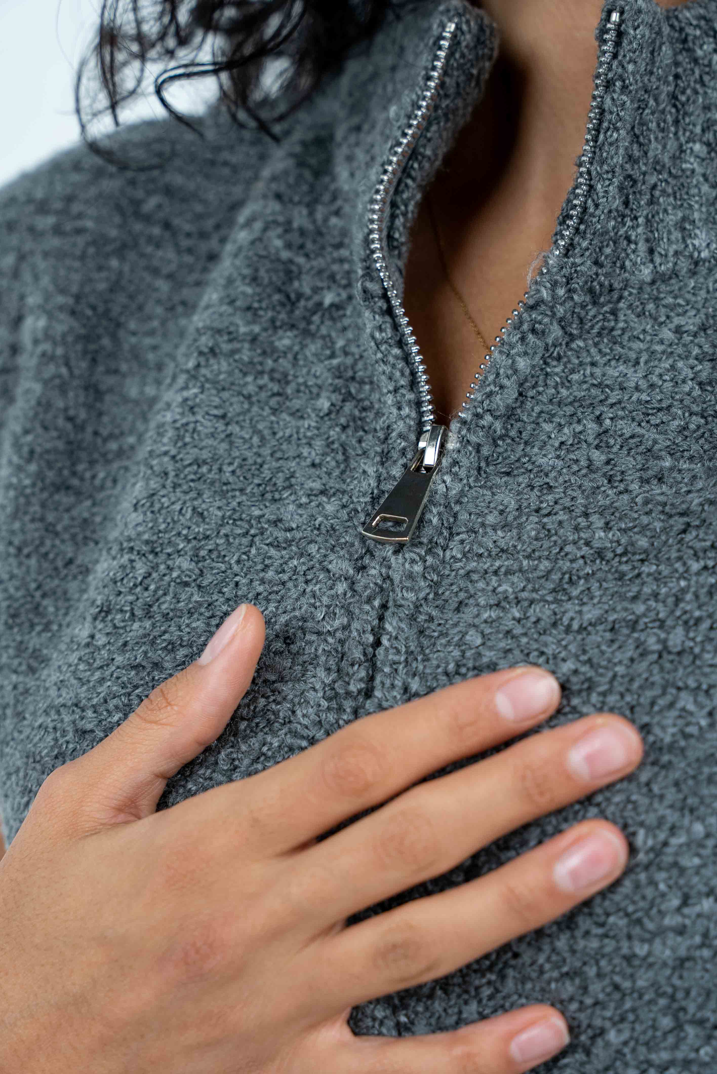 Wool vest with a zipper