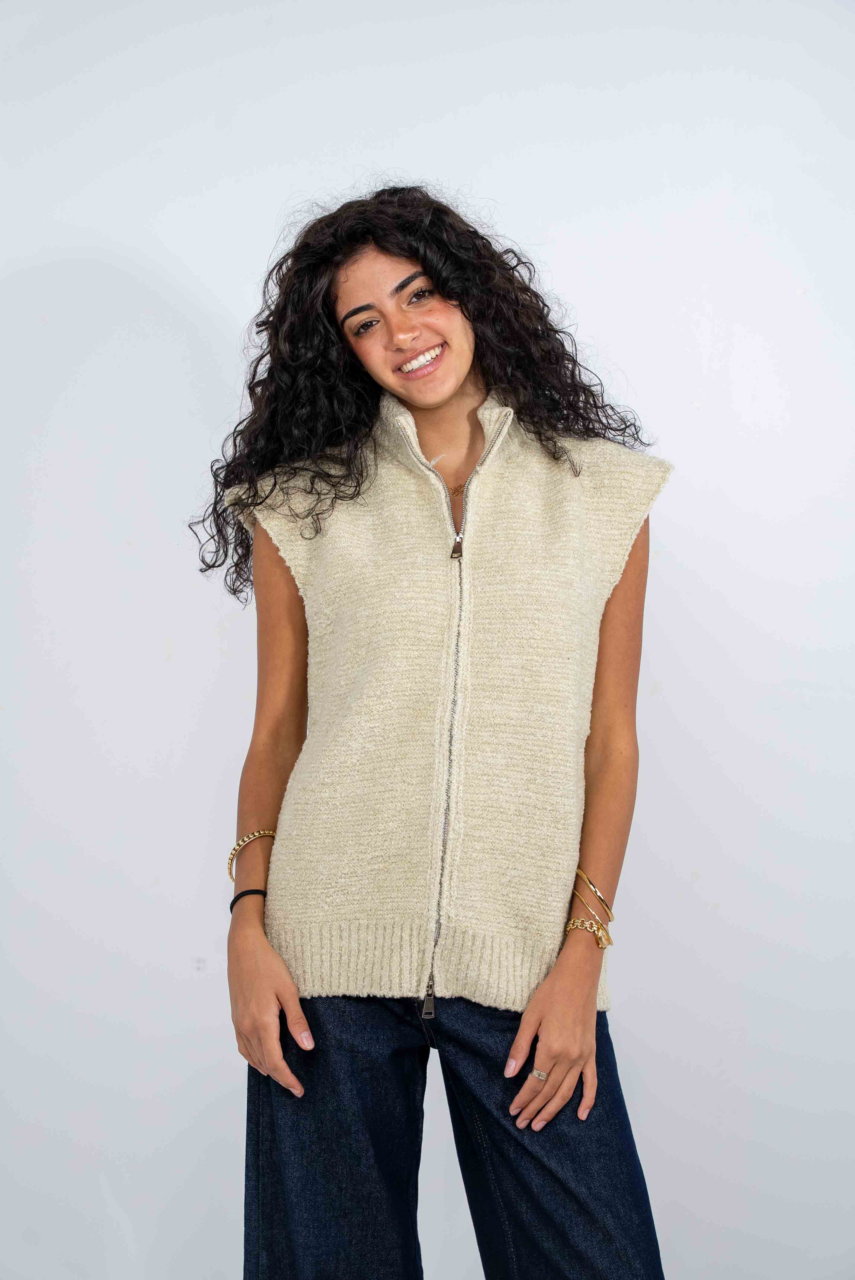 Wool vest with a zipper