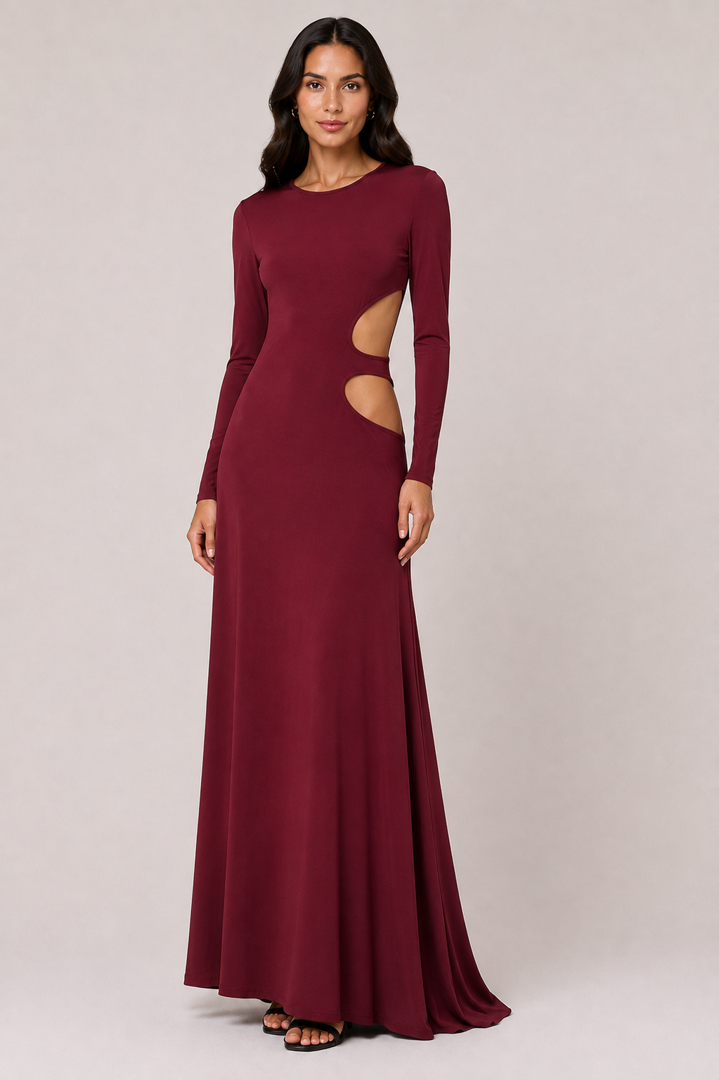 Long-sleeved maxi dress with a cut-out waist