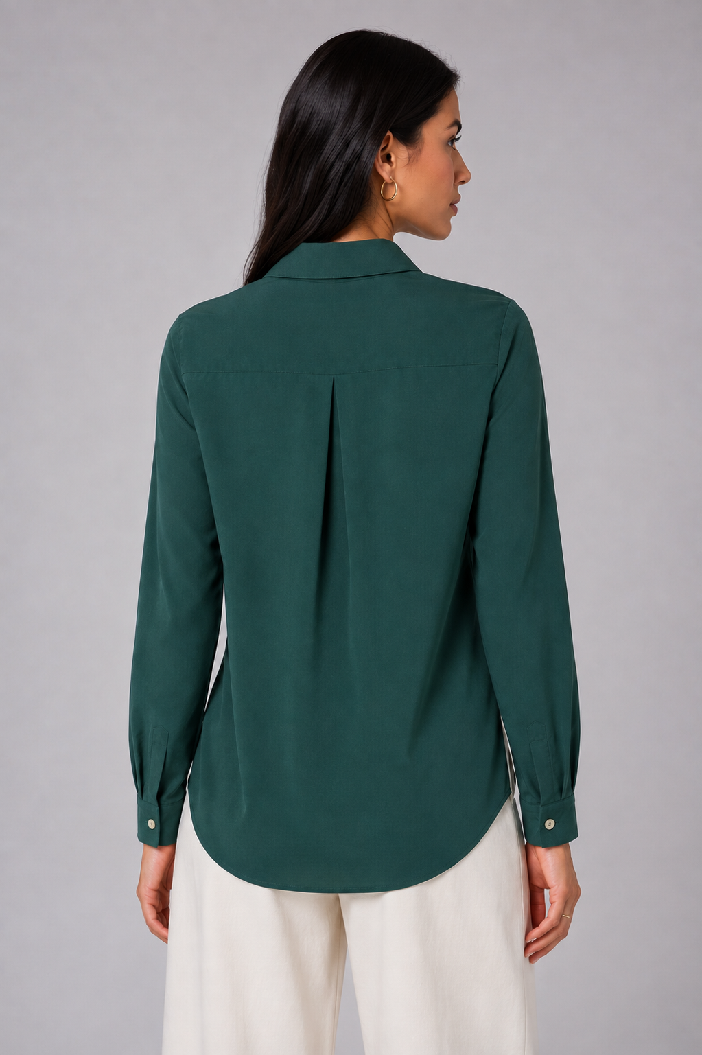 Oversized shirt with a pocket