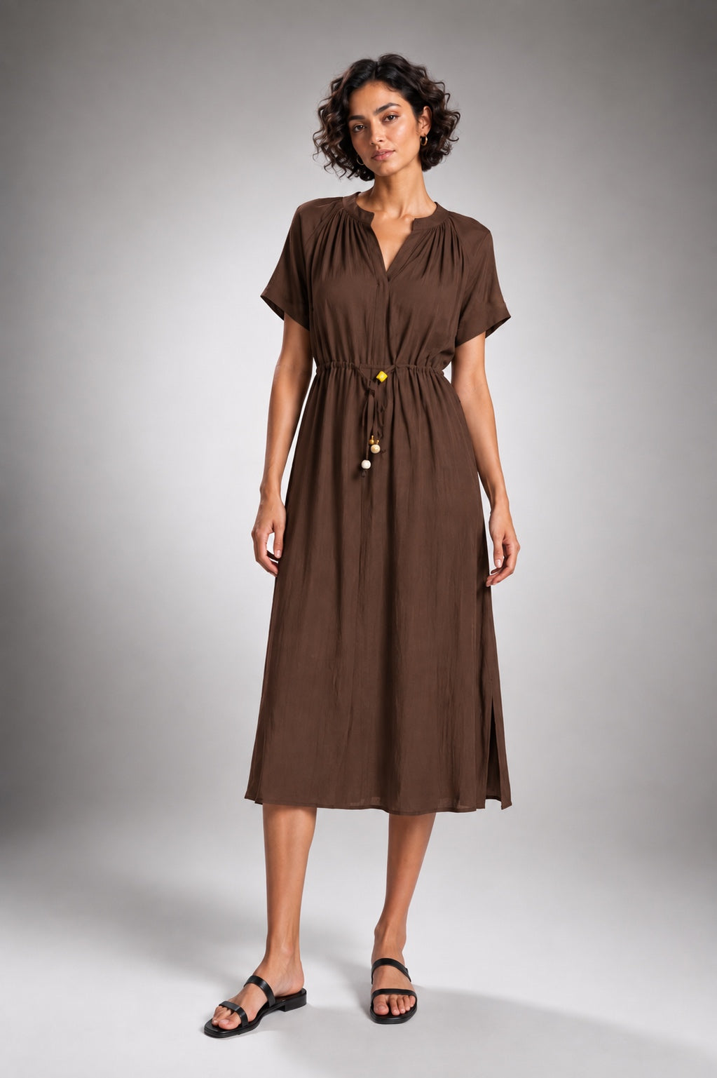 Half-sleeve pleated dress with V-neck tie waist