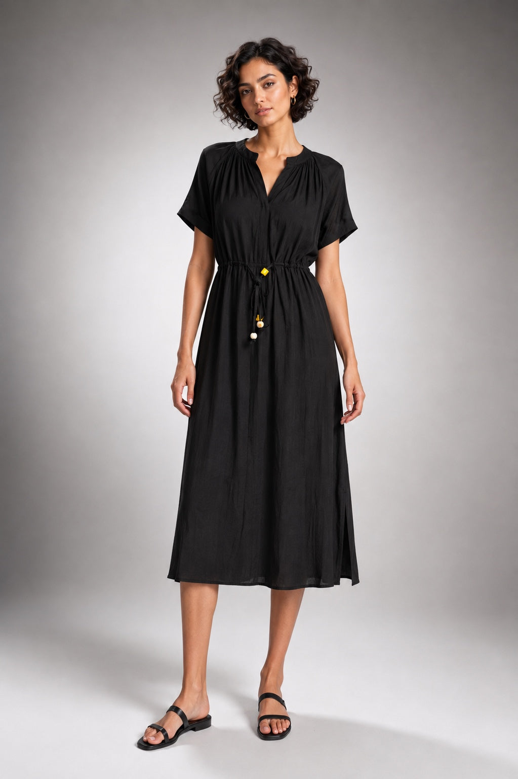 Half-sleeve pleated dress with V-neck tie waist