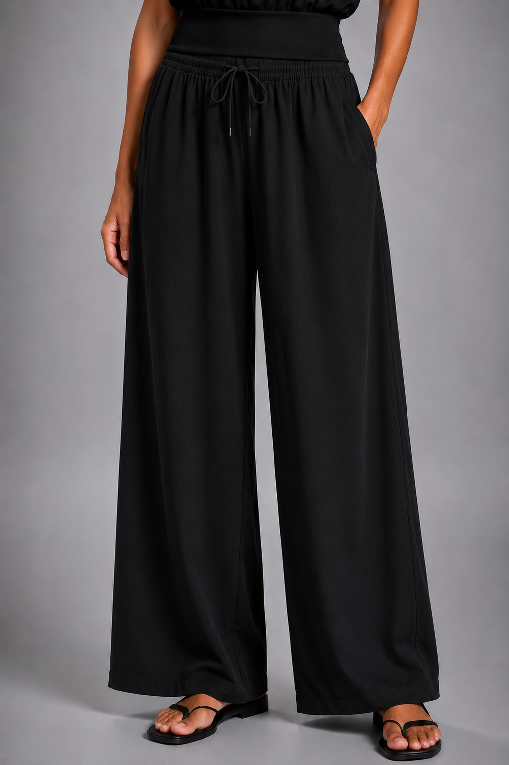 Straight-cut trousers with an elastic waist