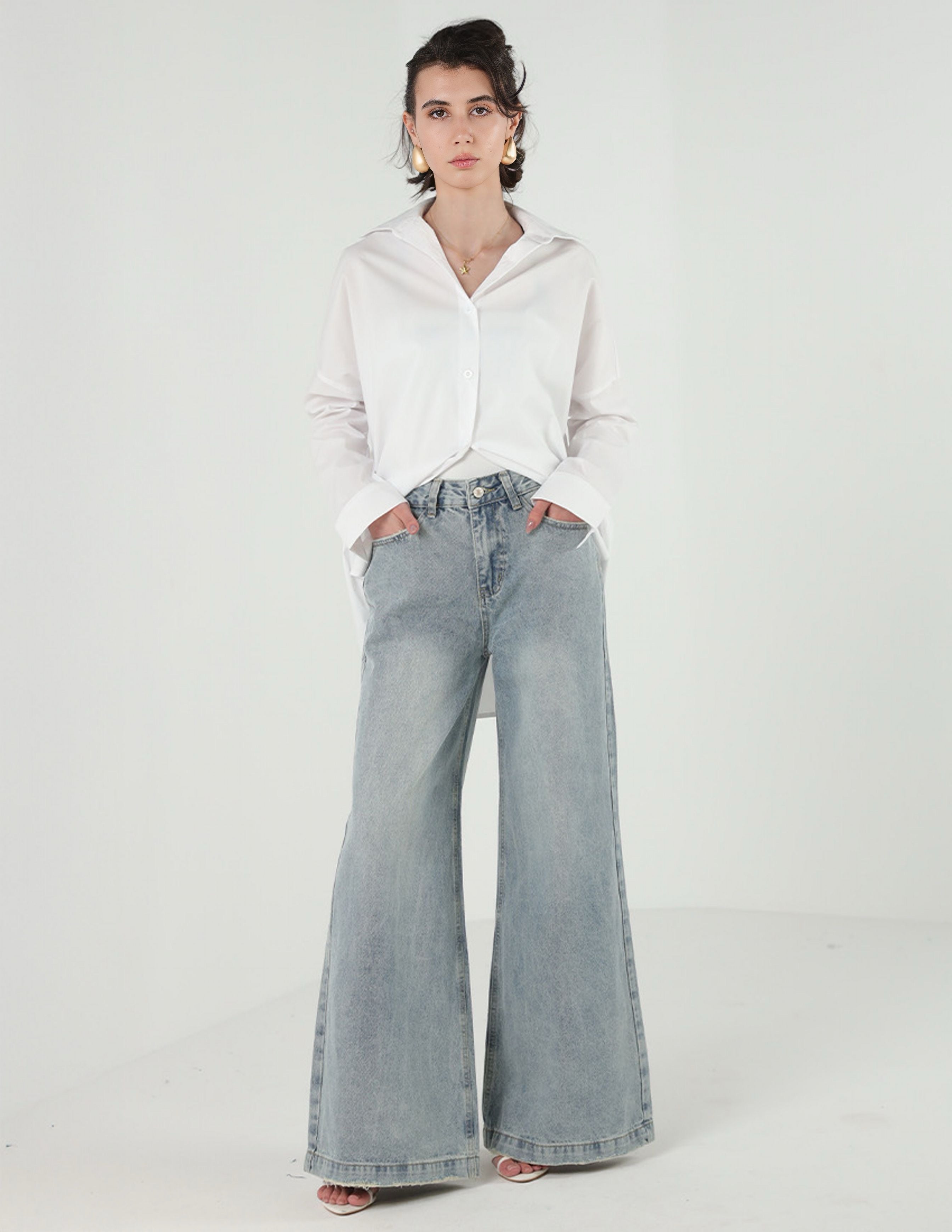 Wide Legged Jeans