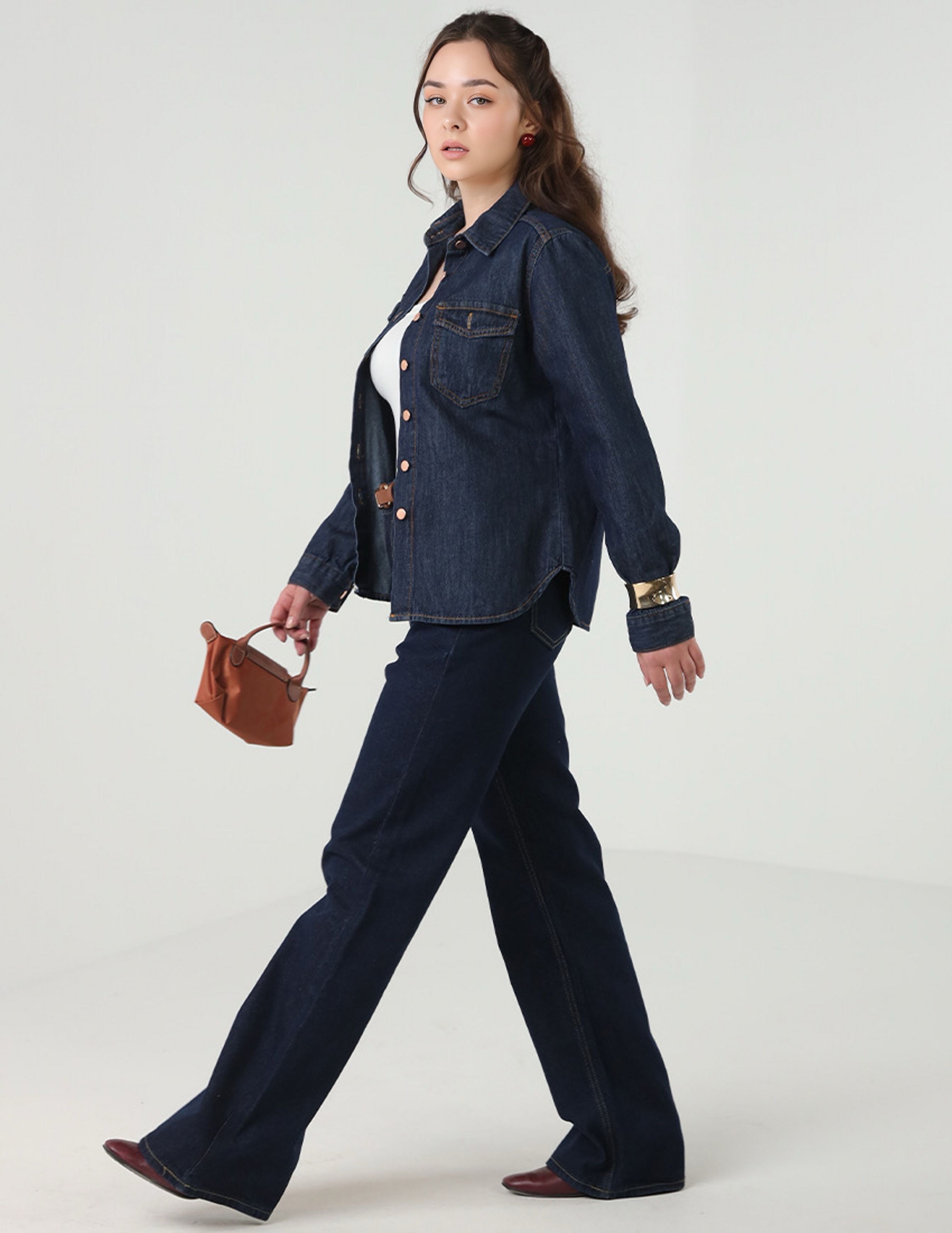 Wide Legged Jeans