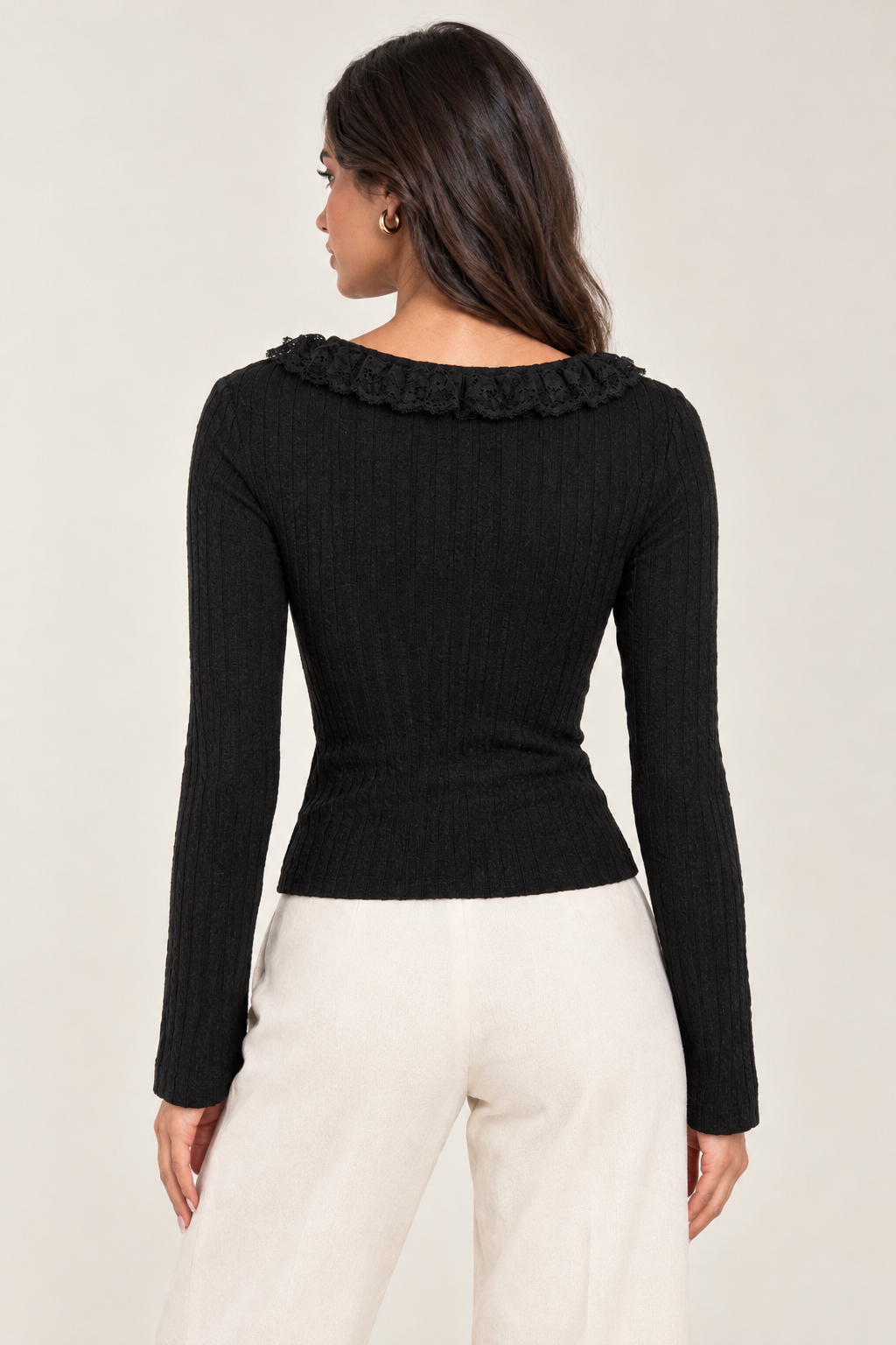 Lace bodice blouse with scoop neck and buttons