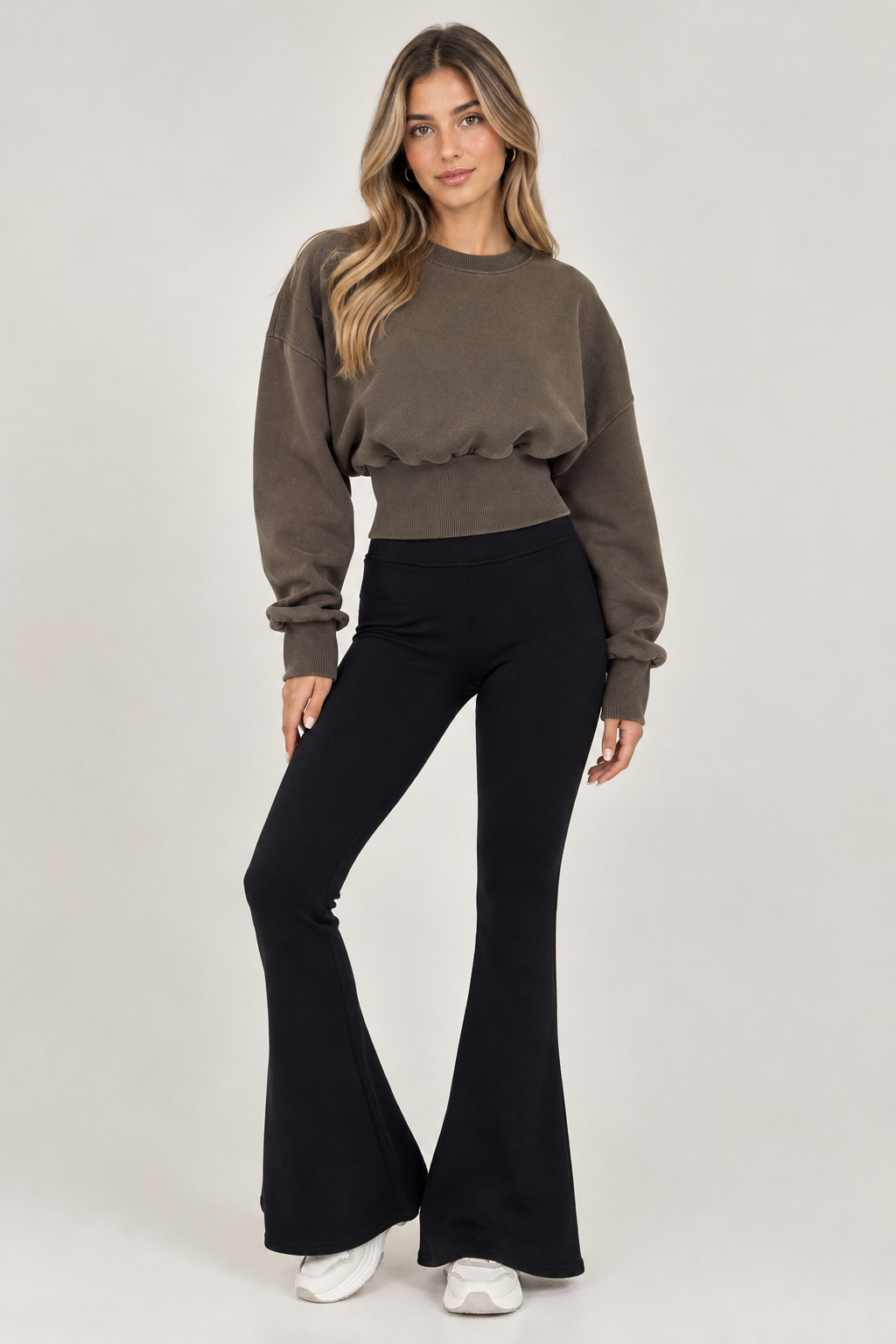 Cotton bootcut sweatpants with elastic waist