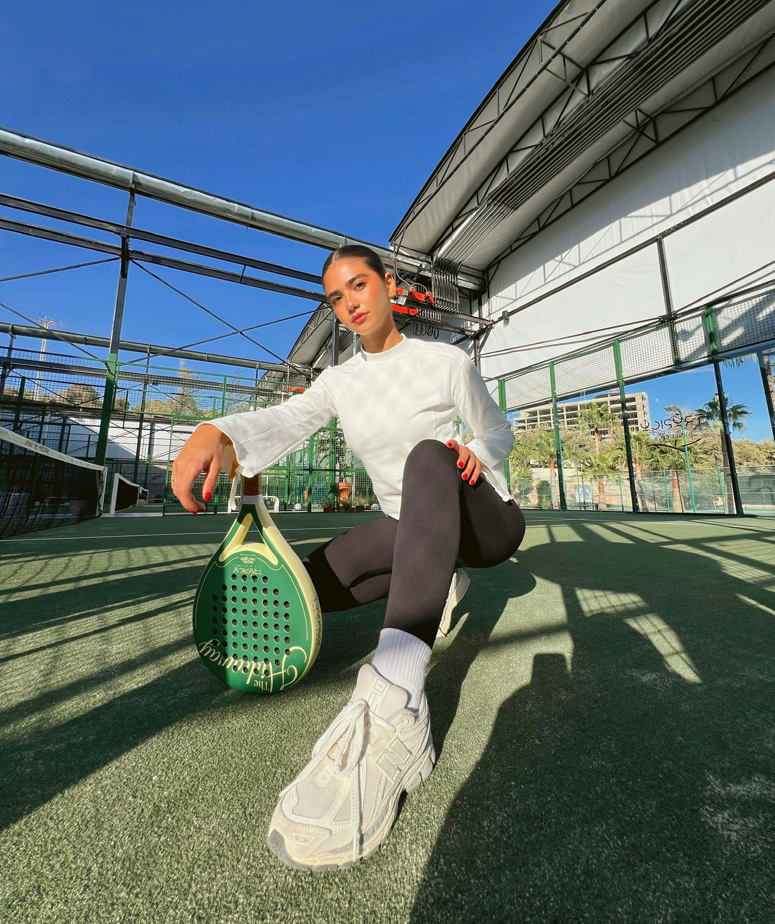 Active round collar blouse