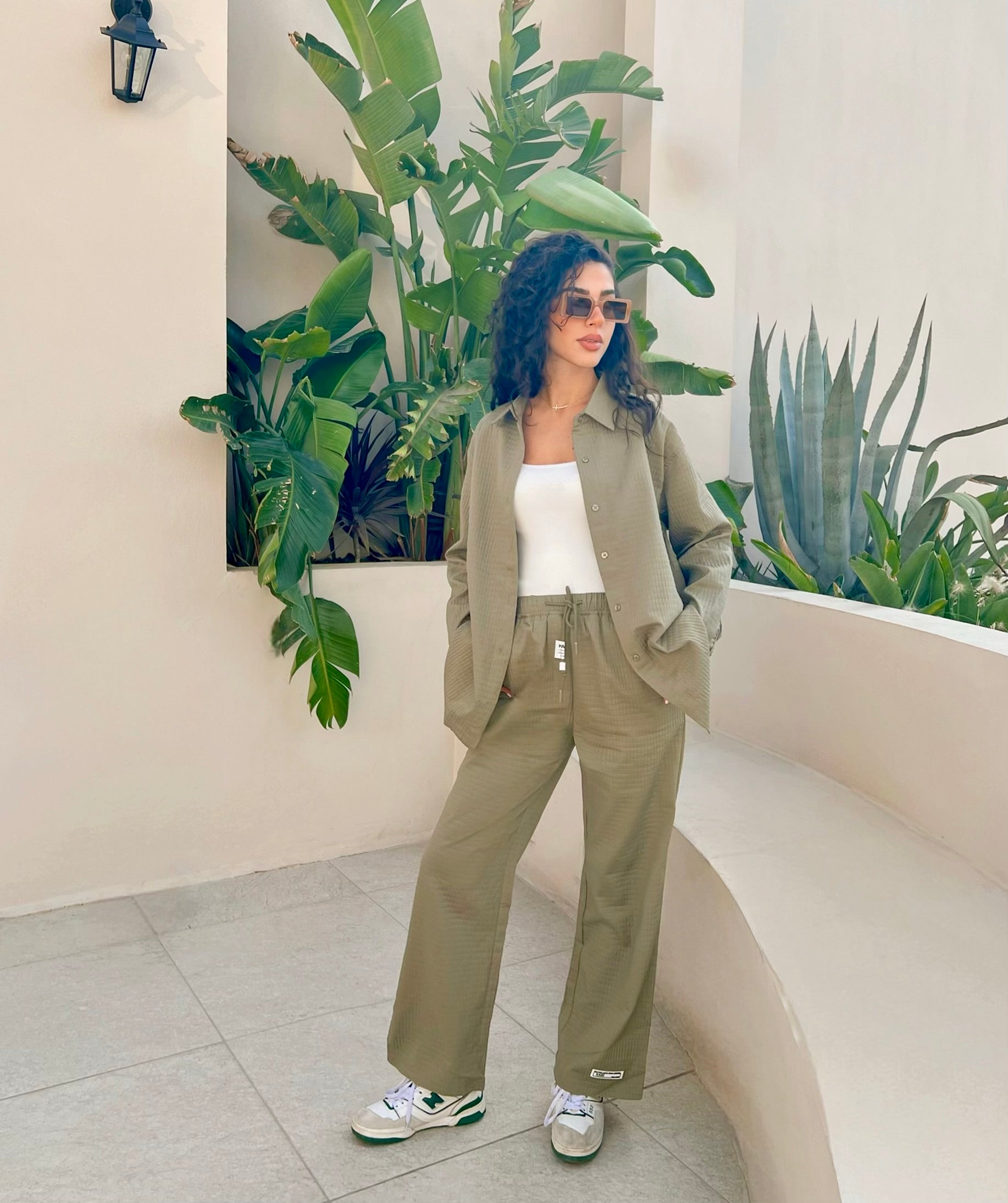 Two-Pieces shirt with Stright-cut pant