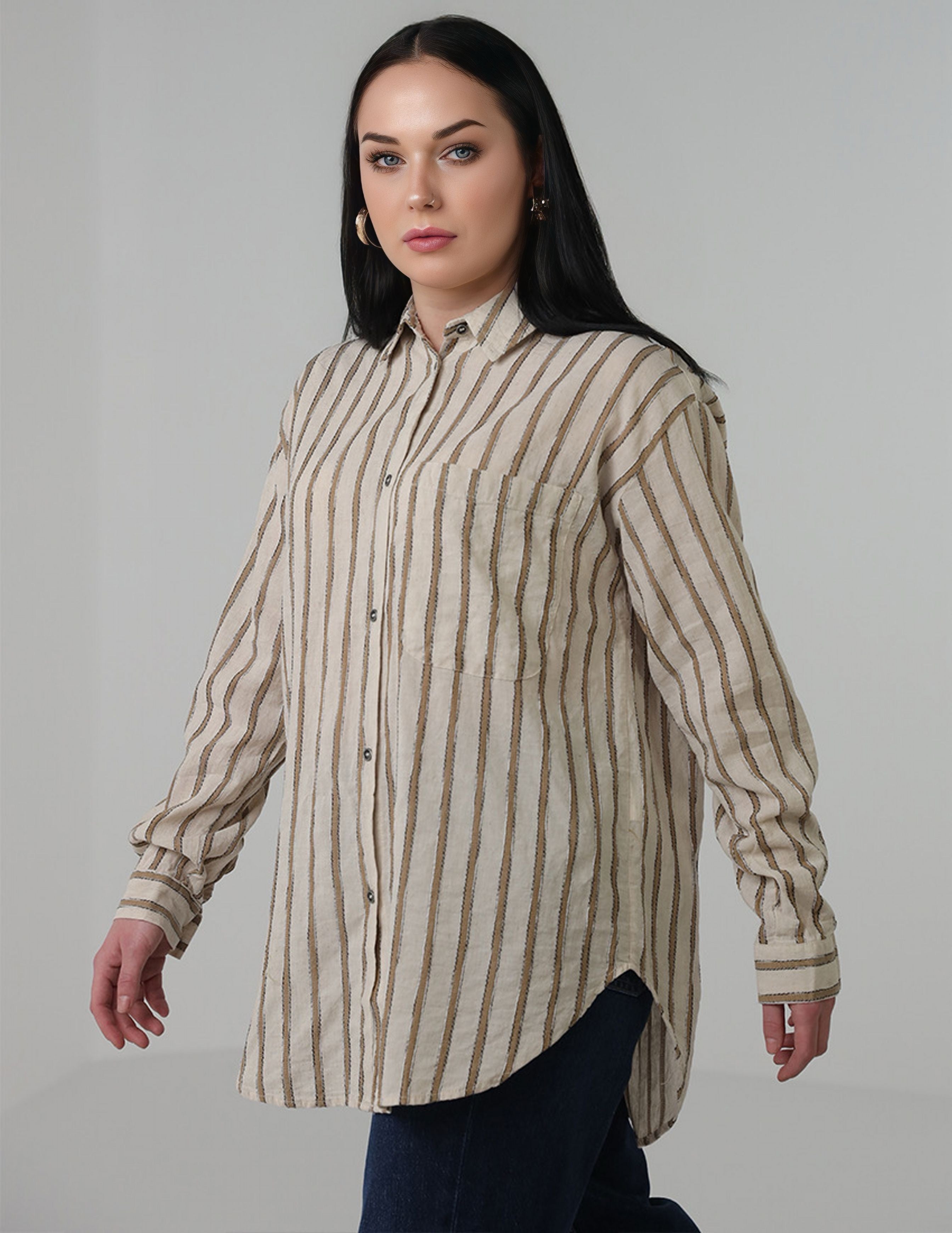 Oversized striped shirt with side pocket