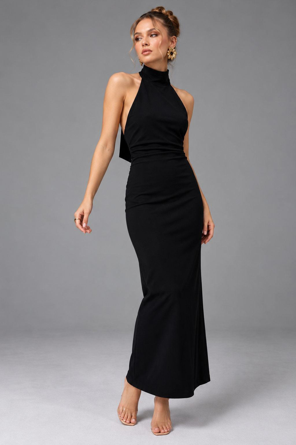 Maxi evening dress with halter neck and open back – fitted cut and back tie