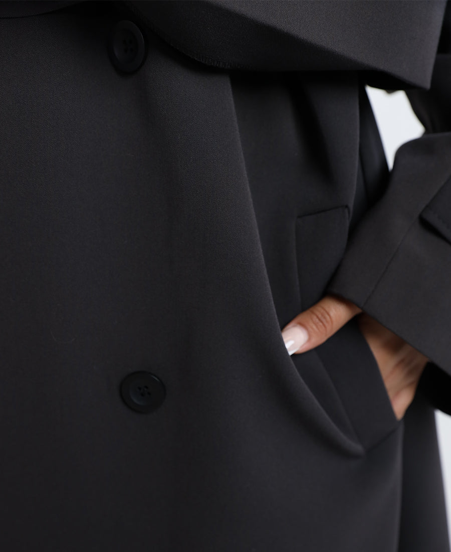 Oversize trenchcoat with belt