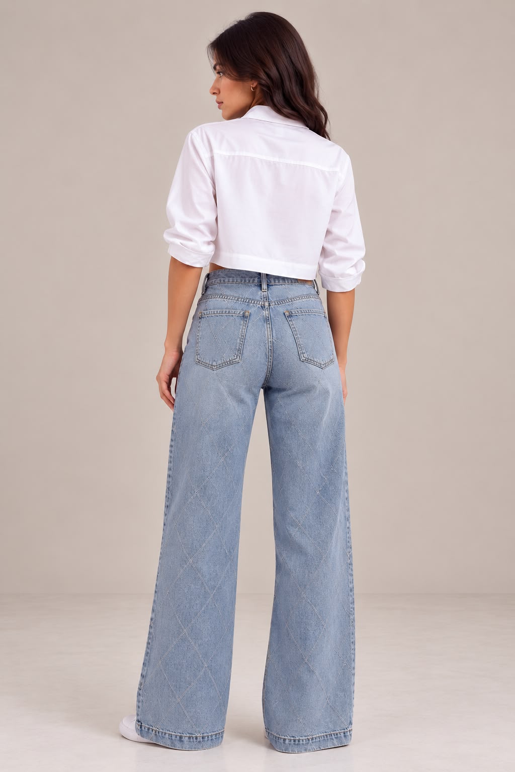 Wide-leg jeans ice blue with a specific pattern