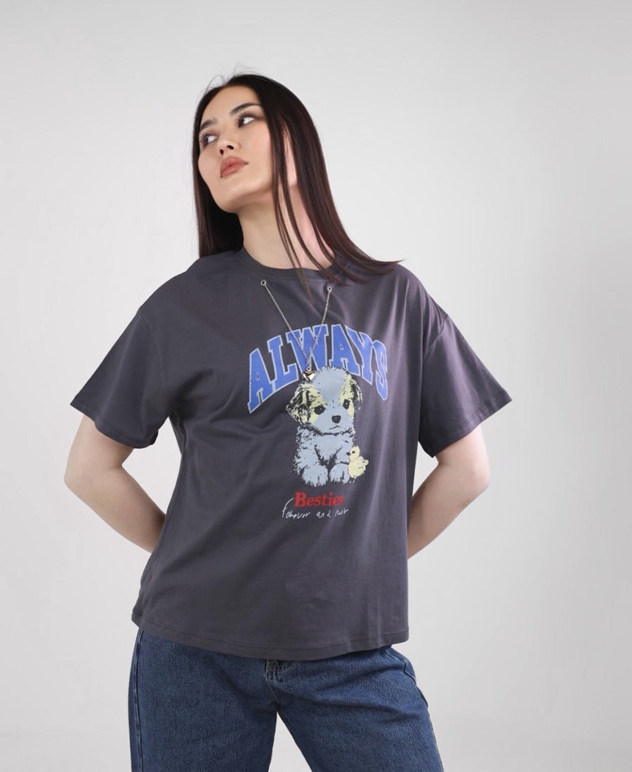 Dog t-shirt with silver chain