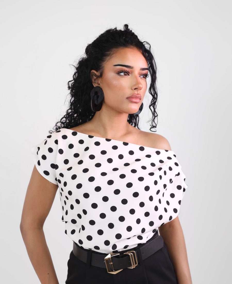Polka dot blouse, sleeveless, wide neckline, off-white and black