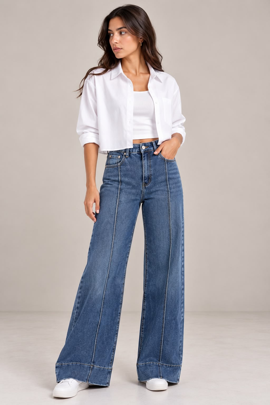 Wide-leg jeans with a center line